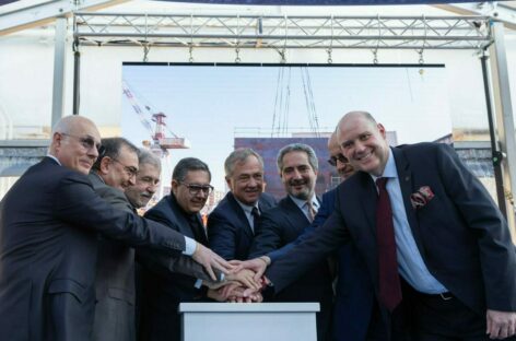 Explora II, coin ceremony <br>per la nave da mezzo miliardo