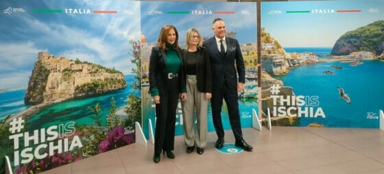 #ThisisIschia, la campagna viaggia sulla metro Lilla di Milano