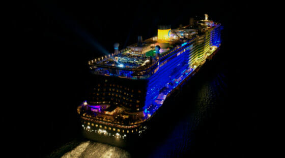 Da Sanremo lo spot Costa: “Uno spettacolo che gira il mondo”