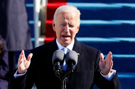 Voli e hotel, tariffe truccate: <br>crociata di Biden negli Usa