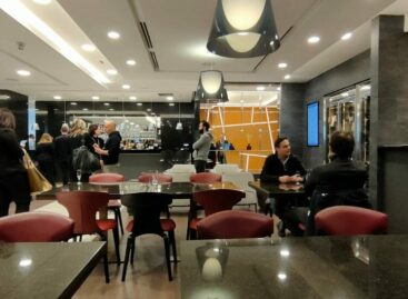 Docce, buffet e area preghiera: inaugurata la Premium Lounge a Malpensa