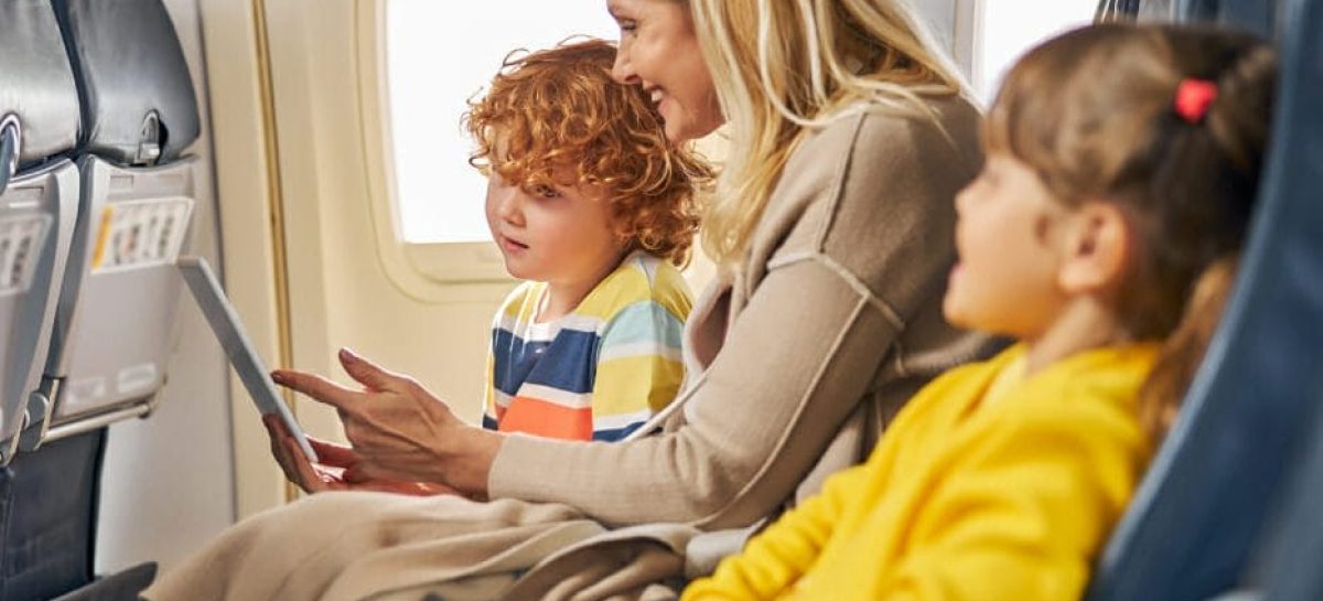 Voli Usa, Biden: «Stop all’extra fee per sedersi accanto ai figli»