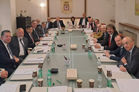 Assaeroporti: «Sostegni pubblici per la transizione green»