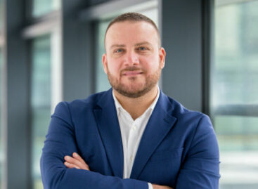 Arriva Einstein Gpt, il difensore della reputazione online