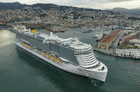 Crociere, Costa Toscana debutta a Genova