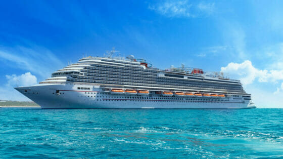 Crociere, accelera la transizione ecologica: report Clia 2023