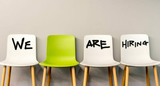 AAA umanità cercasi sul lavoro: l’indagine Cst