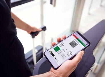 Svolta Emirates, carta d’imbarco solo digitale da Dubai