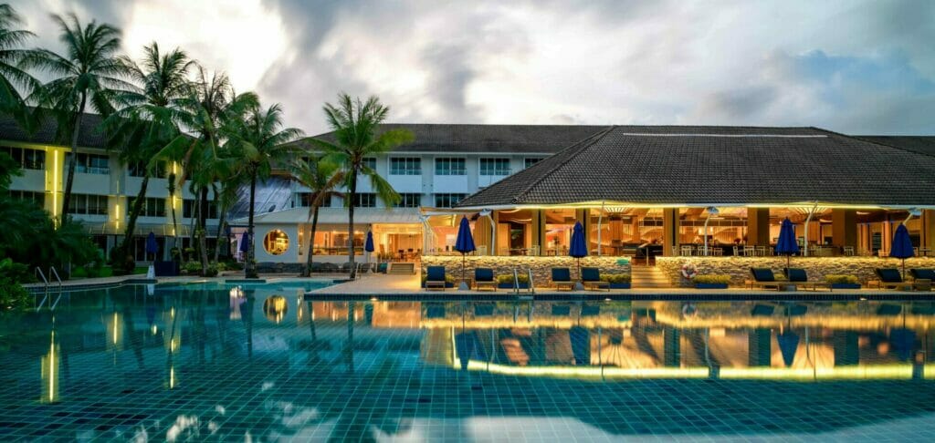 Nh Boat Lagoon Phuket Resort