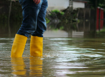 Alluvione in Italia centrale,<br> ferrovie e strade in tilt