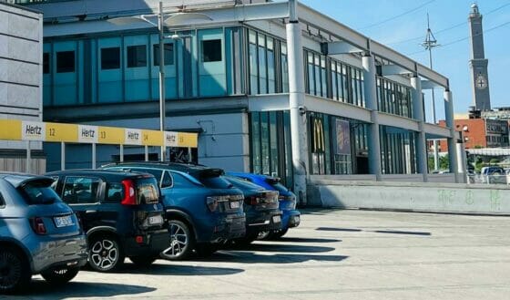 Rent a car, Hertz apre una sede al porto di Genova