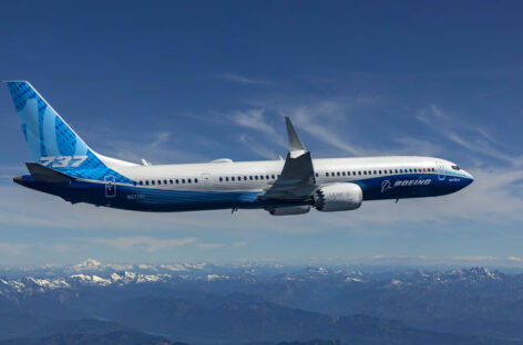 Boeing svela il 737-10 e gli aerotaxi elettrici al Paris Air Show