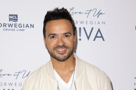 Norwegian Viva, battesimo con padrino a suon di “Despacito”