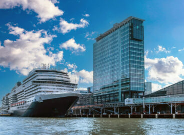 Amsterdam ha deciso: “Via le crociere dal centro città”