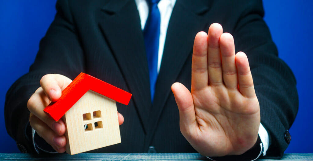 stop_airbnb_affitti_brevi_adobe