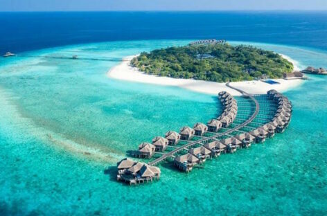Nicolaus-Vltur porta in fiera le sue Maldive a 5 stelle