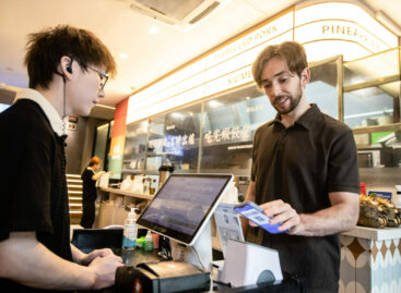 Cina, Alipay vara la versione internazionale dell’app per i viaggiatori stranieri