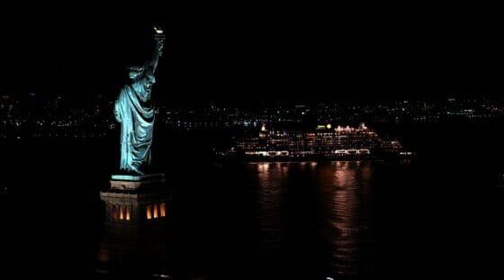 Msc, battesimo a New York per la nave luxury Explora I