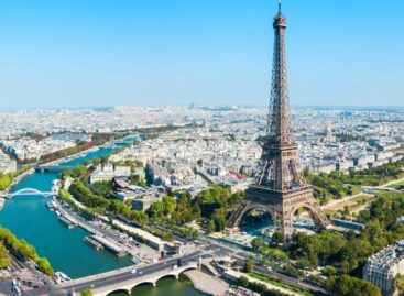 Francia, via due giorni festivi? No del travel