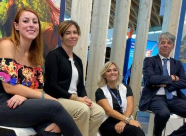 Bluvacanze spinge sui gruppi: cataloghi condivisi nel software Ada