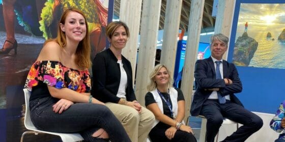 Bluvacanze spinge sui gruppi: cataloghi condivisi nel software Ada