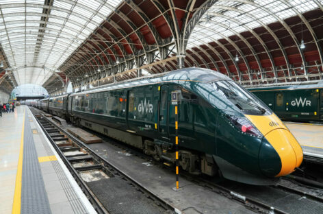 Brexit dei treni: il Regno Unito smantella l’alta velocità