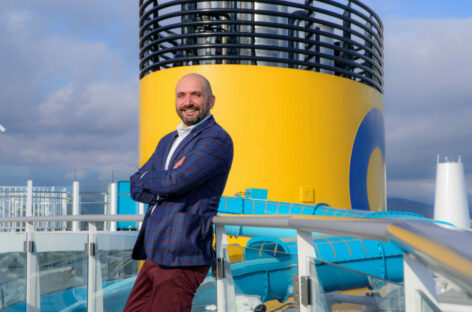 Costa extra compie 10 anni e si rinnova: più funzionalità per le adv