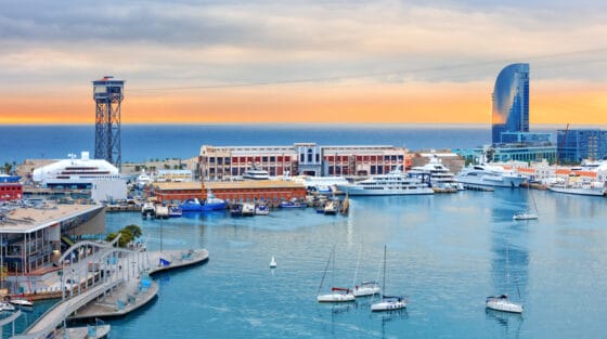 Il porto di Barcellona si ridimensiona: solo 5 terminal