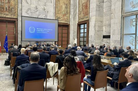 Tavolo governo-vettori: ma l’accordo sulle tariffe aeree non c’è