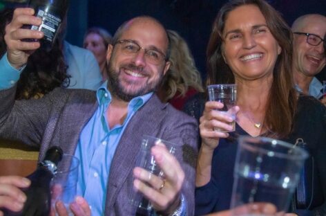 A Napoli il Christmas party di Oltremare con le adv