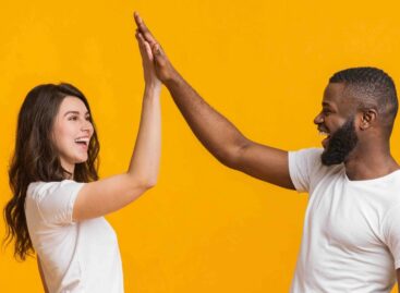 Viaggiare sicuri, le 5 regole del pool Farnesina-operatori