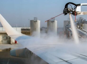 Ondata di gelo, ancora paralizzato l’aeroporto di Monaco di Baviera