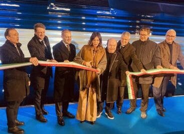 Tti, parte il treno Roma-Cortina. Il padrino è Lino Banfi