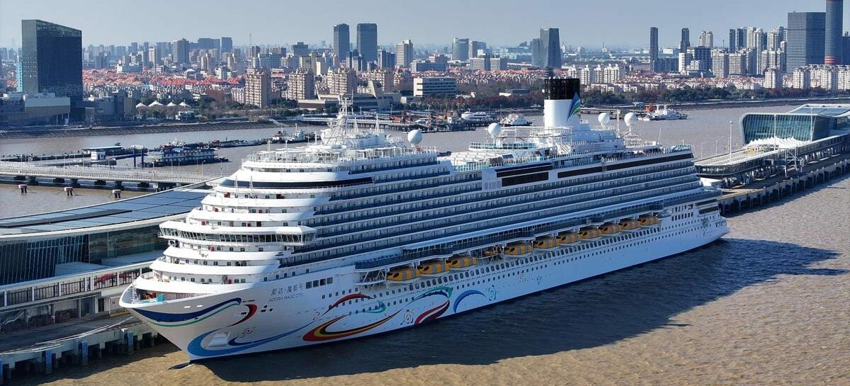 Debutta Adora Magic City, la prima grande nave da crociera costruita in Cina