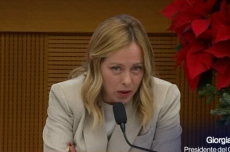 Stallo sulle concessioni balneari: l’Ue attende, Meloni prende tempo