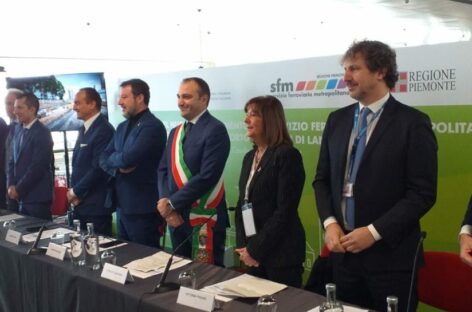 Torino, parte il treno che collega l’aeroporto al centro città