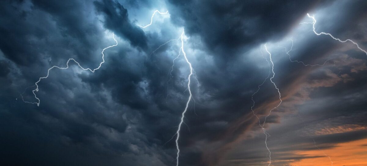 Crisi meteo e geopolitiche, come gestirle: il forum Abta