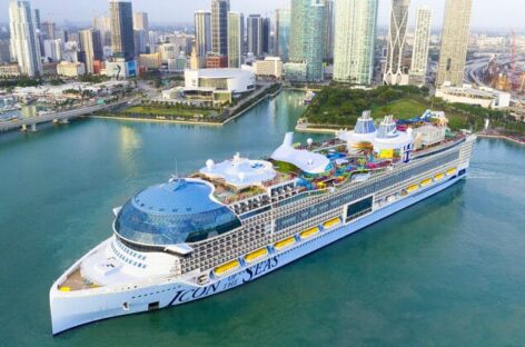 Icon of the Seas, il battesimo della nave più grande del mondo