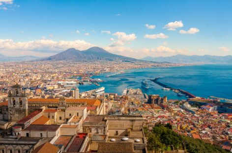 Il debutto del brand Destinazione Napoli