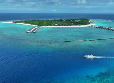 Atmosphere Core arruola i manager Van Den Bosch e Mookerjee