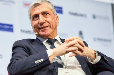 Piano con le spallate