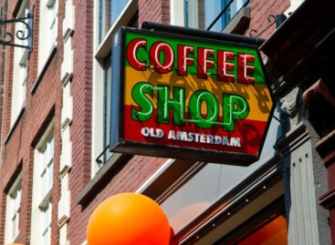 Amsterdam perbenista: campagna contro i “tour delle canne”