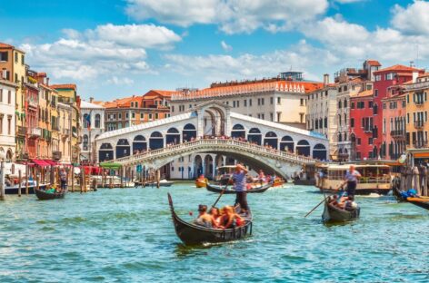 Venezia, Fiavet sbotta sui limiti ai gruppi turistici