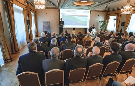 Cinesi alla conquista di automotive e rent: il report Aniasa