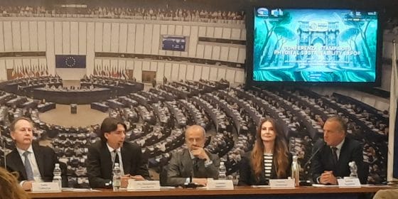 PHYGITAL-EXPO credit Ladv