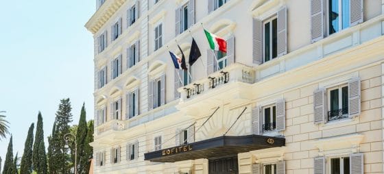 Al fondo francese Extendam l’hotel Sofitel Rome Villa Borghese