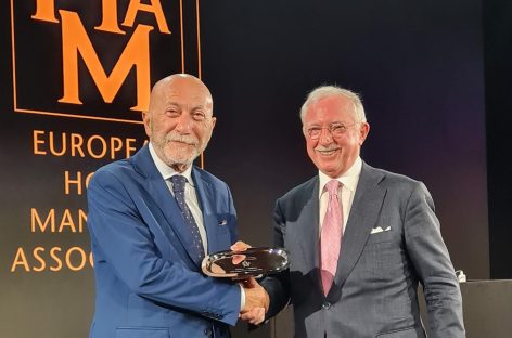 Ospitalità, Ehma assegna il premio alla carriera ad Aniello Ottiglio