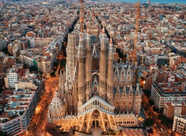 Barcellona rivede al ribasso la city tax