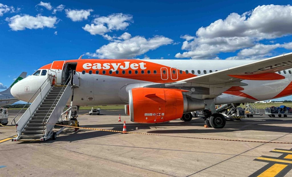 easyjet da adobe
