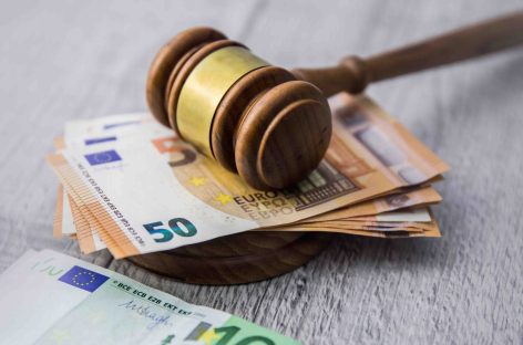 Le low cost pagano pegno: multa da 150 milioni in Spagna